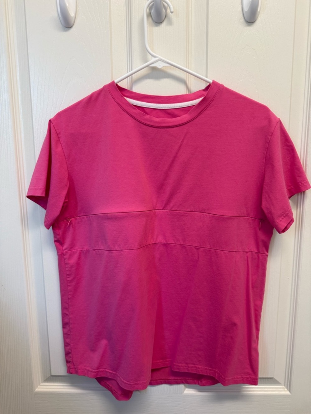 Movemama CLASSIC FIT INVISIBLE ZIP BREASTFEEDING TEE - Pink